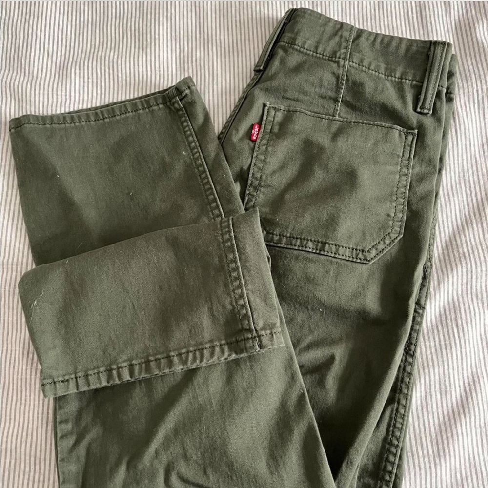 Levi’s cargo straight leg pant